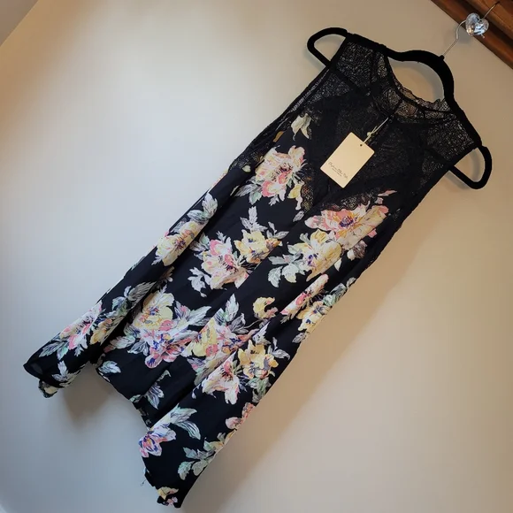 SOUTHERN FRIED CHICS Couture Collection Spring Treasures Lace & Floral MiniDress - Picture 15 of 15